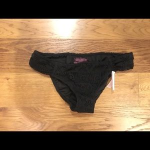 SOLD. BNWT swim bottoms